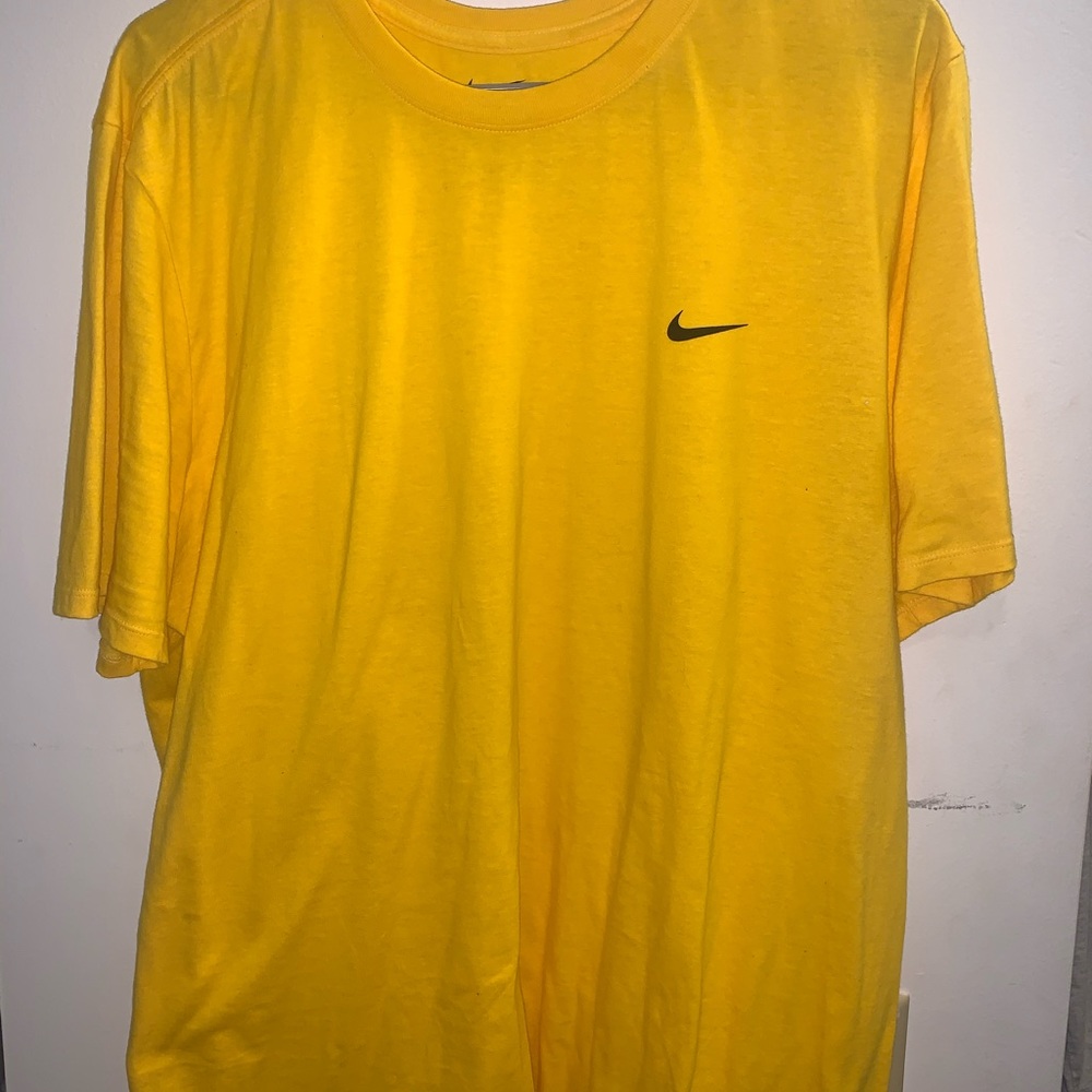 Nike T-shirt